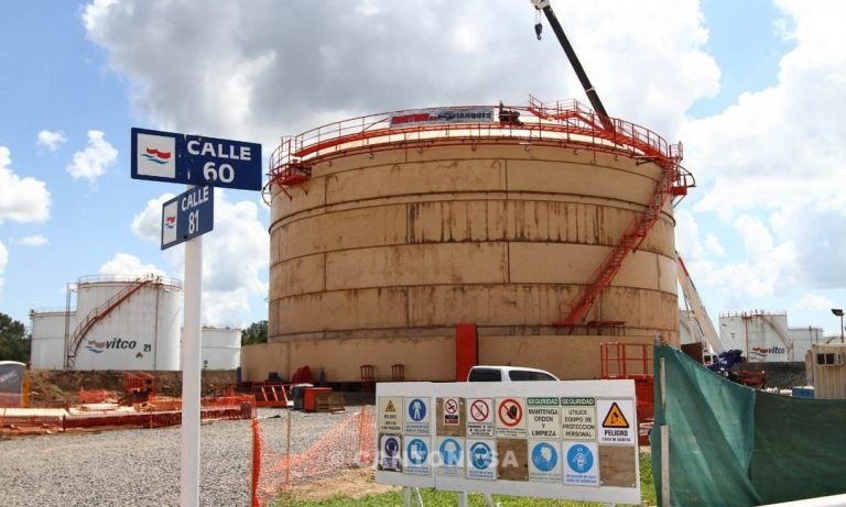 Proyecto de montaje de tanque industrial para Vitco, optimizado con el Sistema Cantoni.