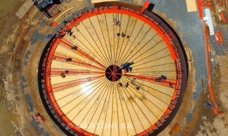 Proyecto de montaje de tanque industrial para Vitco, optimizado con el Sistema Cantoni.