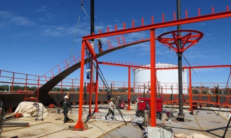 Proyecto de montaje de tanque industrial para Vitco, optimizado con el Sistema Cantoni.