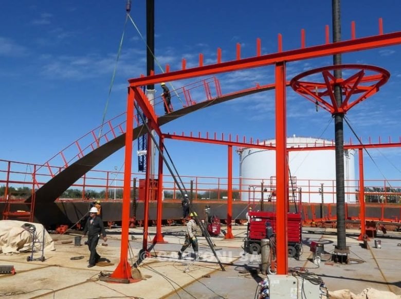 Proyecto de montaje de tanque industrial para Vitco, optimizado con el Sistema Cantoni.