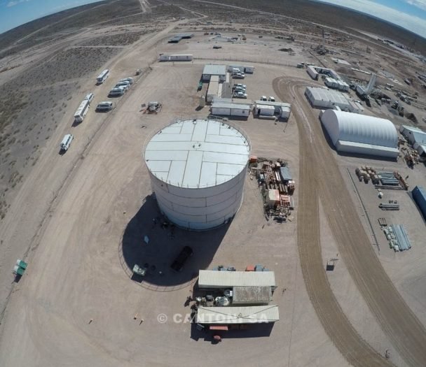 Tanque API 650 montado para TGS con tecnología avanzada de Cantoni.