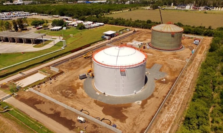 Proyecto de montaje de tanque industrial para Vitco, optimizado con el Sistema Cantoni.